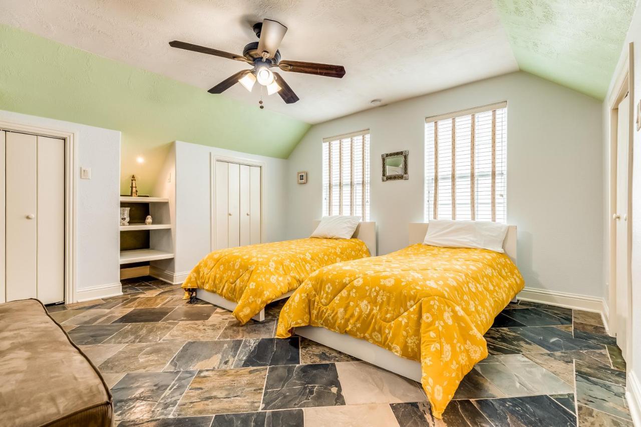 Sandcastle Retreat Galveston Exterior photo